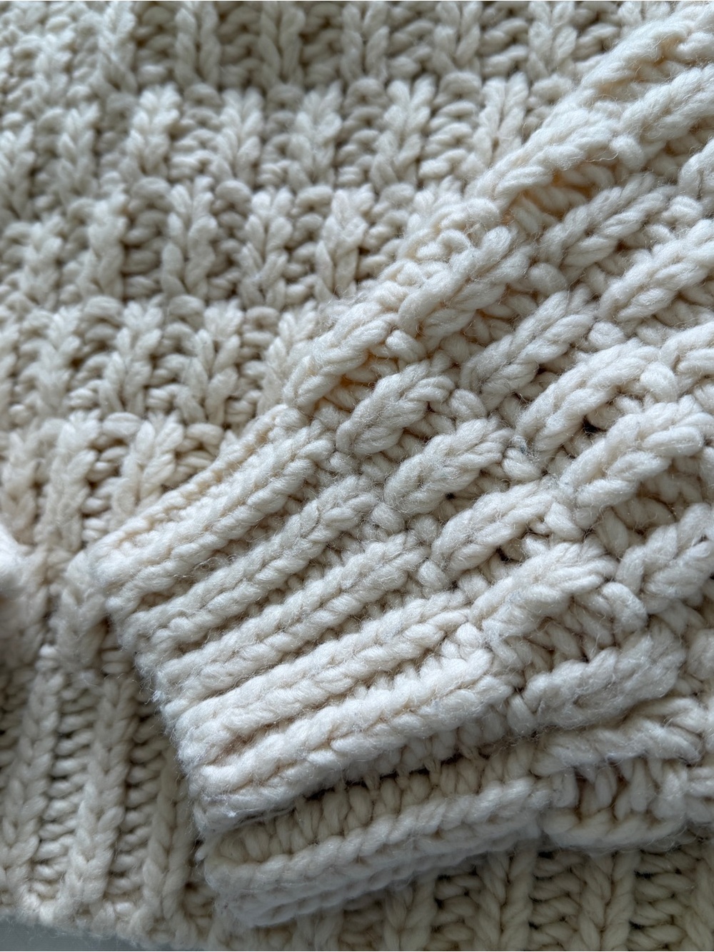 Universal Thread Cream Chunky Knit Crewneck Sweater - Picture 3 of 4